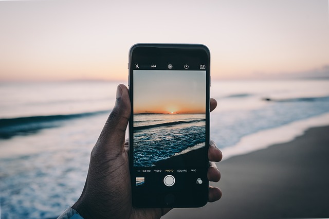 iphone.jpg